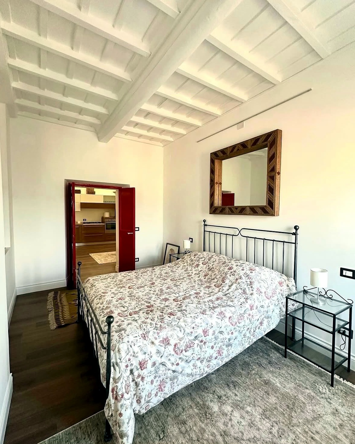 Piazza di Spagna A — bedroom